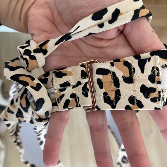 Shade and Shore leopard bikini top - Picture 6 of 10